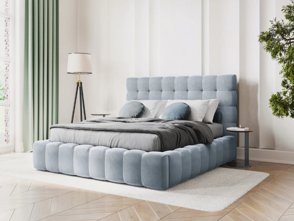 Cosmopolitan Design - Letto a cassettone con testiera "Bali" 200x200cm in velluto azzurro 