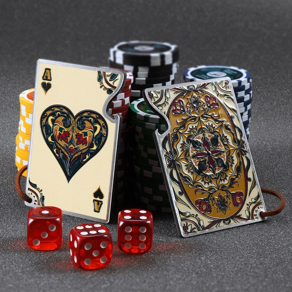 Apribottiglie KADAX in metallo con asso di cuori e carta regalo da poker.