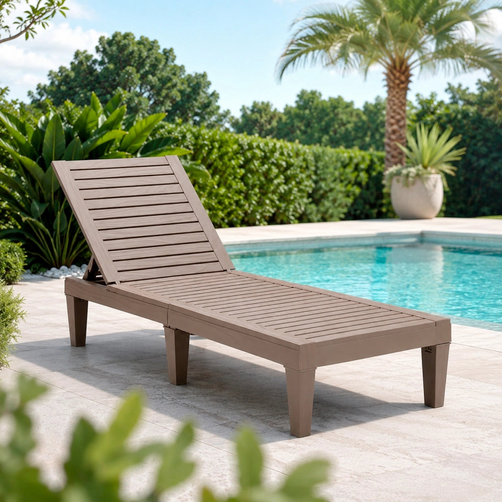 Lettino Relax Da Esterno Con Schienale Regolabile 5 Posizioni In Polipropilene Effetto Legno Per Piscina Spa Giardino E Patio 190 x 57.5 x 29 Cm Marrone