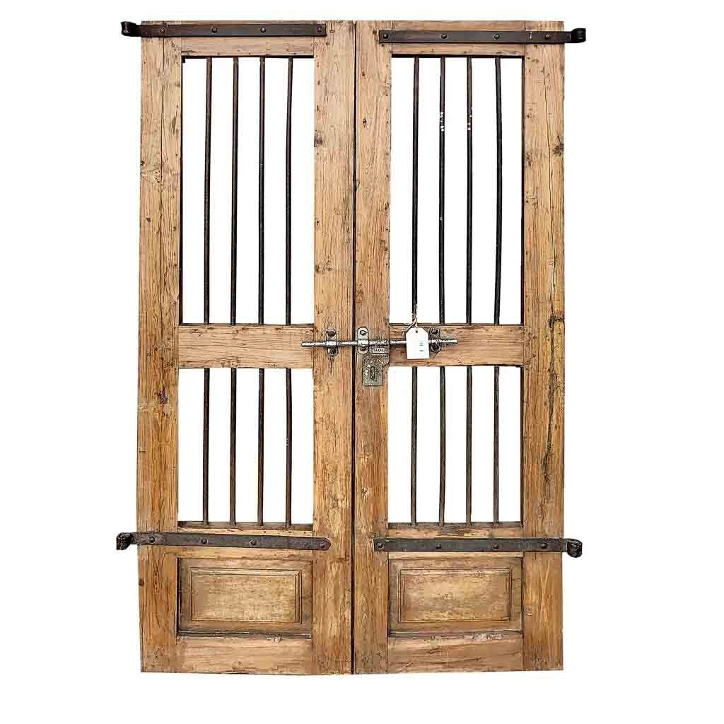 Porta in legno marrone con finitura artigianale, 98x3x175 cm (altezza).