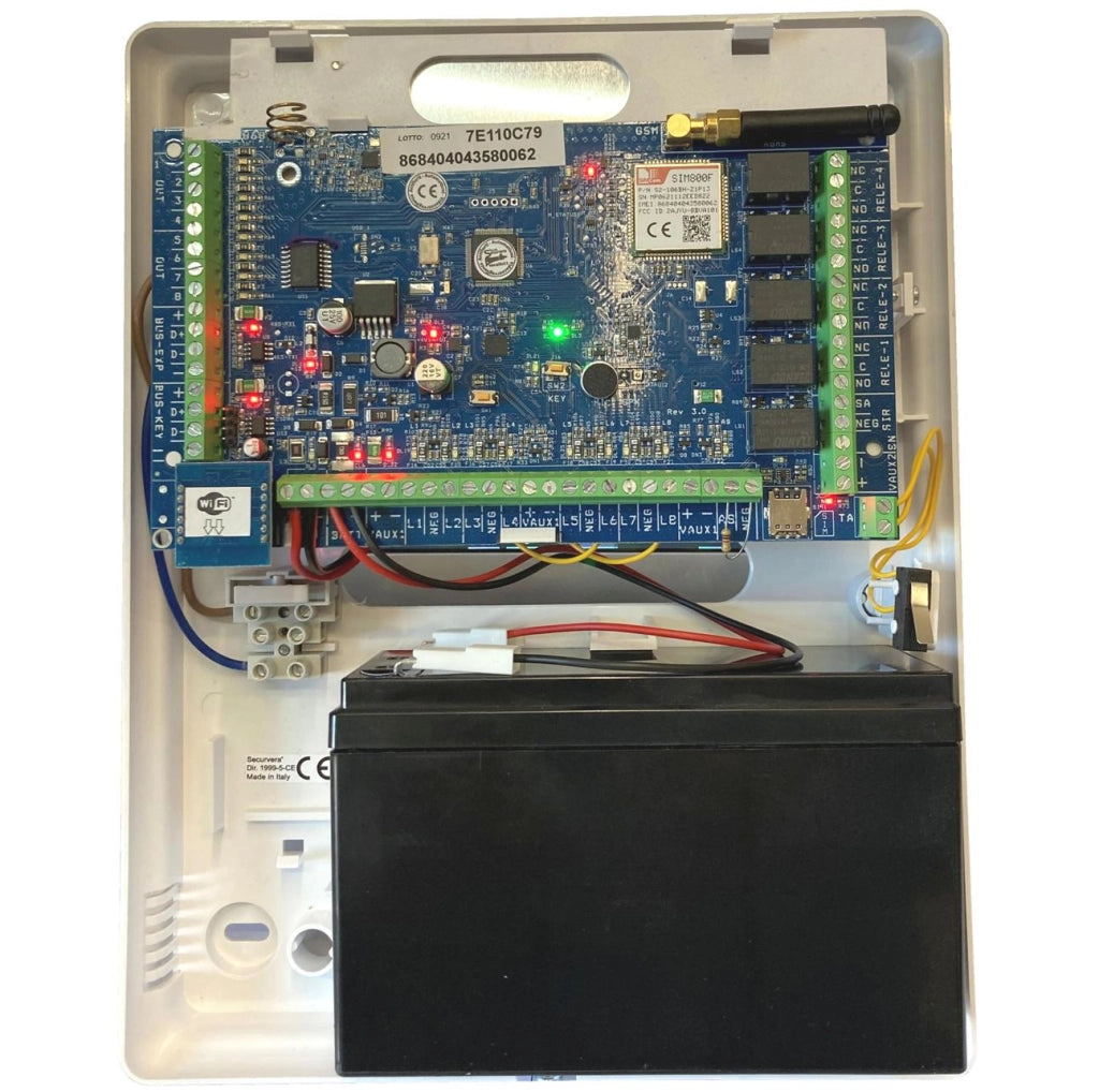 Centrale Unisat Impianto Allarme 8 Zone Filo Optional 40 Collegamenti e Funzioni Programmabili 8 Aree 50 Utenti Gestita da APP RFID 2 Radiocomandi 868 MHz HiFi Domotica GSM/GPRS LAN Batteria 12 V 7 Ah