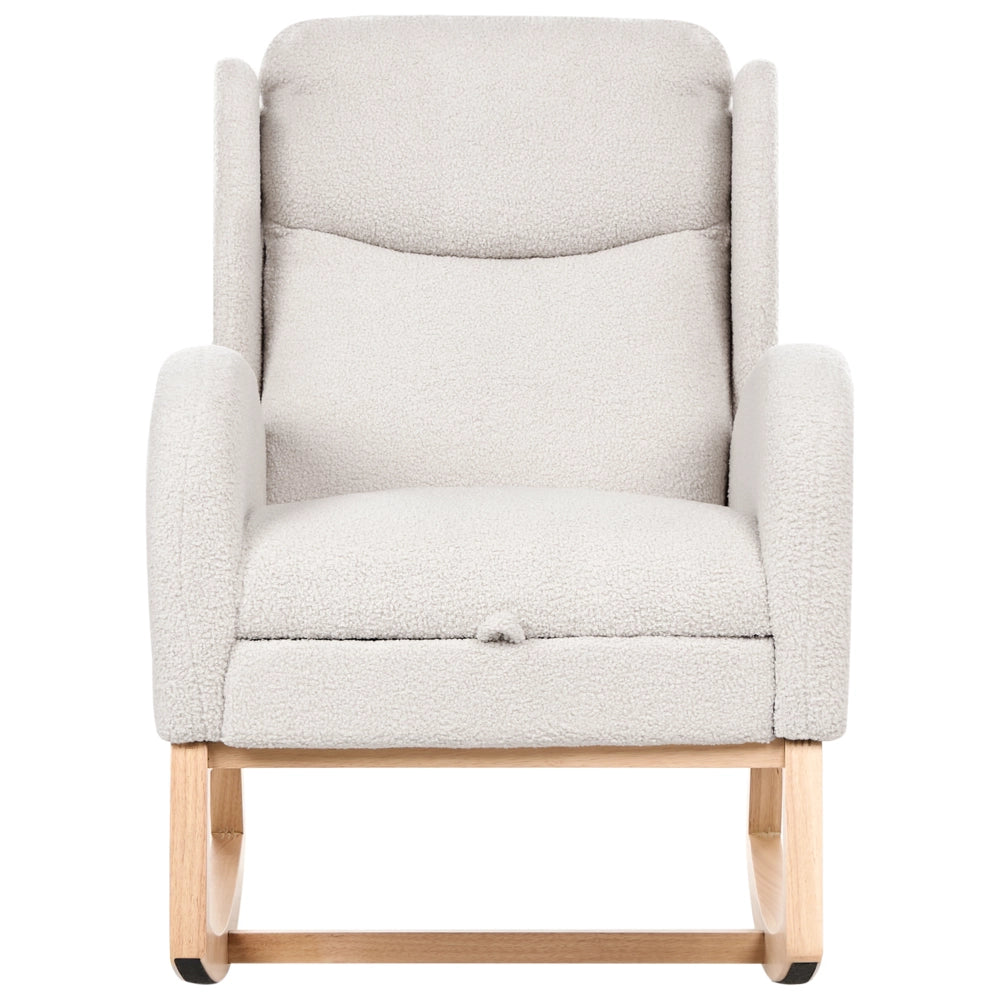 Sedia a dondolo in bouclé bianco sporco rivestita in tessuto con gambe in legno poggiapiedi e braccioli per soggiorno stile moderno