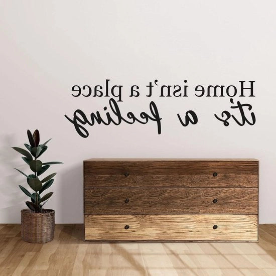 Non è un posto è un sentimento - Sticker per parete - Decorazioni per la camera - Citazioni per la casa - Trim per parete - Nero - Medio - WS16