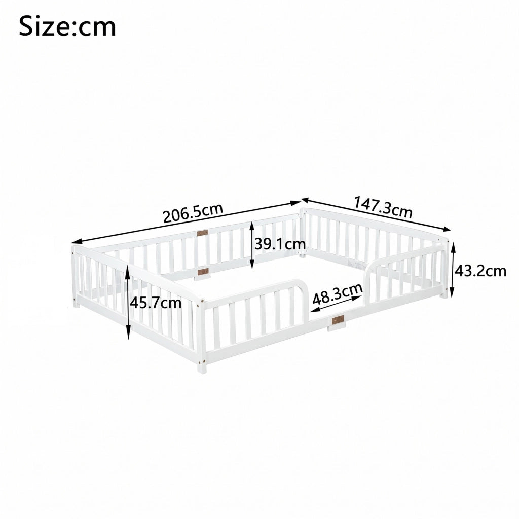 Letto per bambini basso 140 × 200 cm con apertura centrale e barriere di sicurezza, senza materasso, in legno di pino bianco
