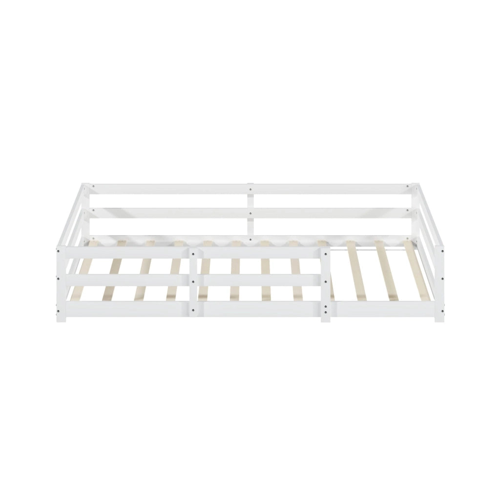Letto Montessori 140x200 cm con sponde su 4 lati in legno di pino bianco