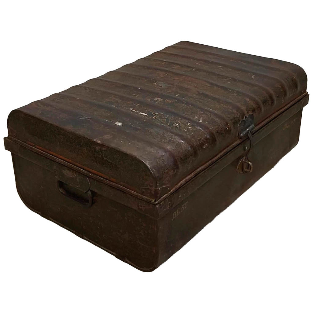 Valigia artigianale in metallo, 67x37x25h cm