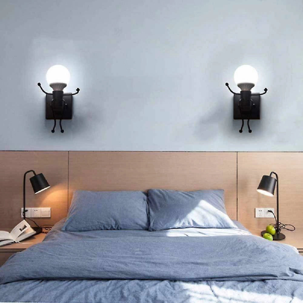 Trade Shop - Applique Da Parete Decorativo Forma Di Omino Seduto In Metallo Attacco E27 Aq51 - Nero