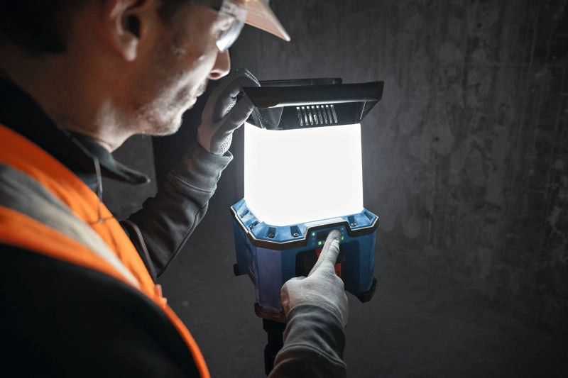 Bosch GLA 18VH-7500 – Lampada da Cantiere 7.500 lm, caricatore per USB-C