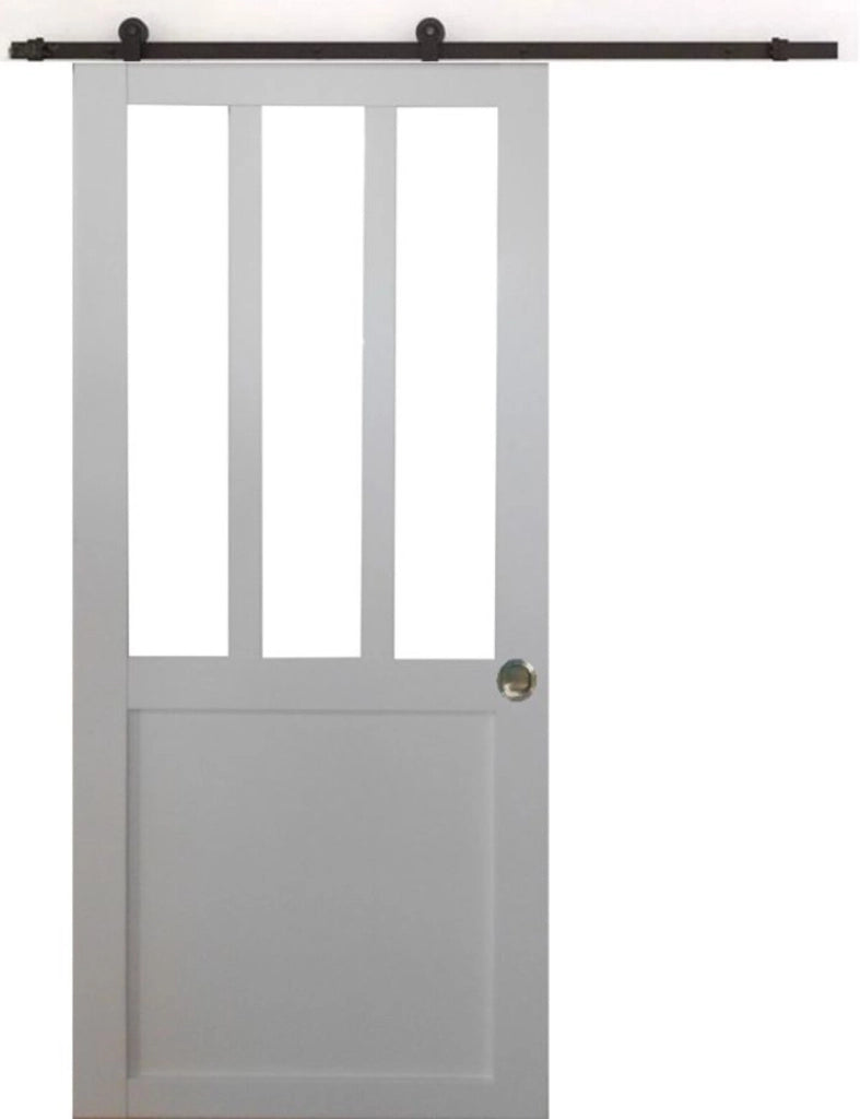 Porta scorrevole da officina rivestita di bianco con larghezza 83 + guida in acciaio nero + 2 gusci installati