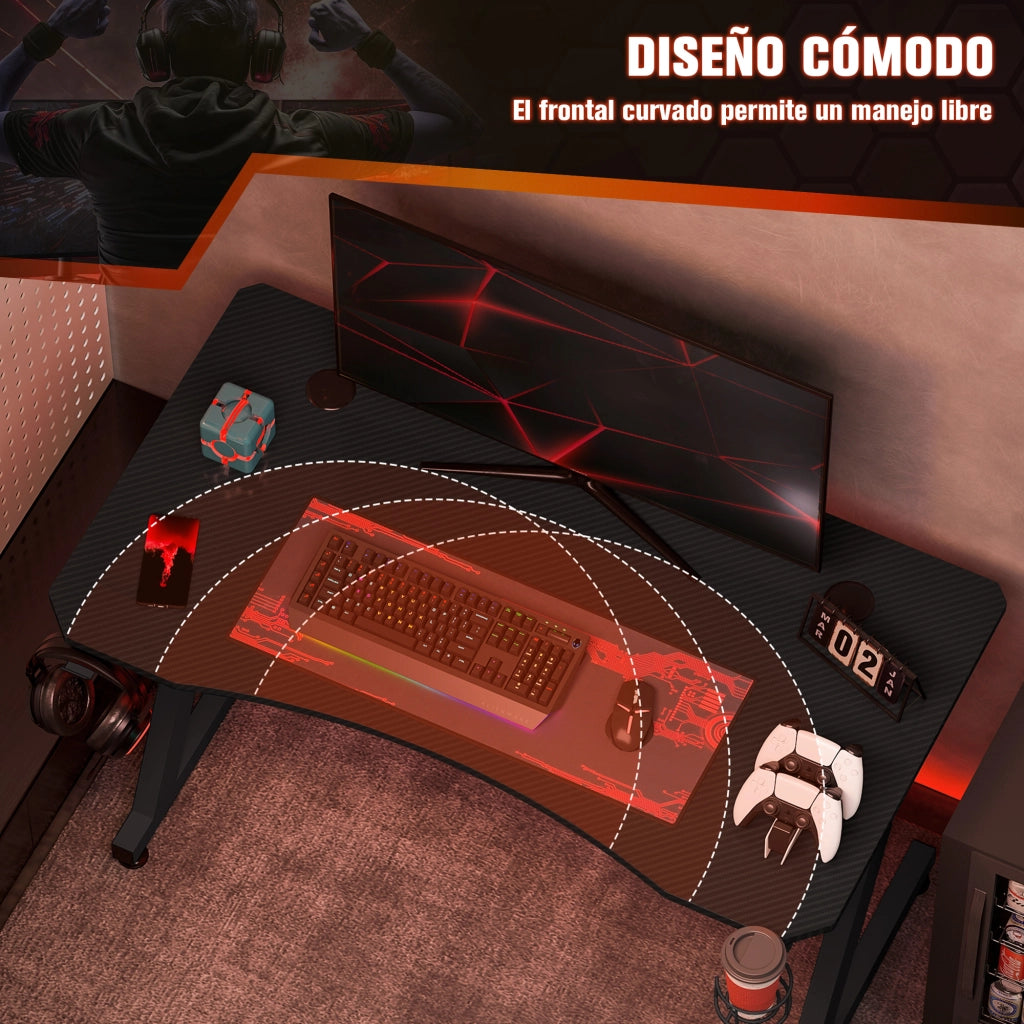 Scrivania Gaming Ergonomica ¨C Xylo ¨C Nero Effetto Fibra Carbonio 120x65x74.5cm con Portavasos e Supporto Cuffie