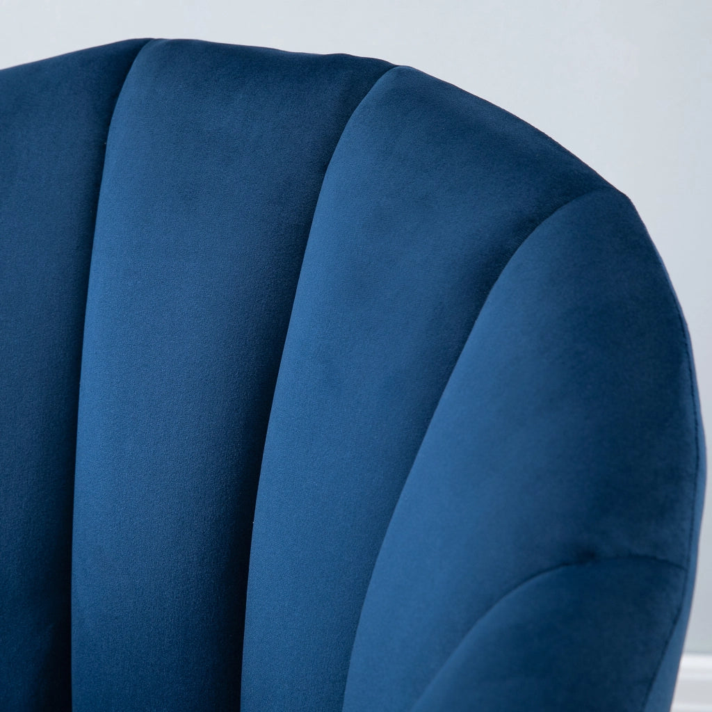 Poltrona da Salotto 67x65x77 cm con Imbottitura Spessa Gambe in Legno e Braccioli in Velluto Blu