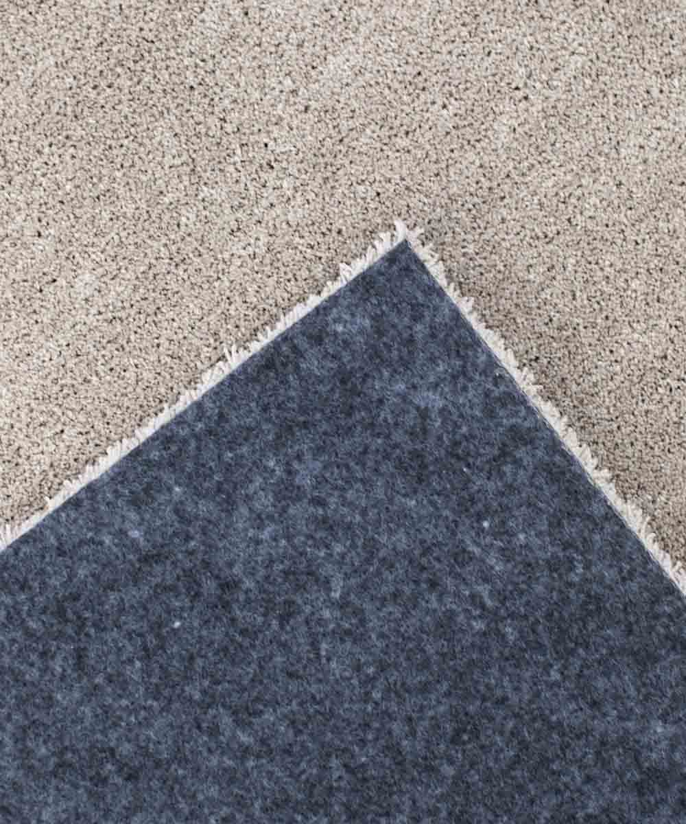 Tappeto FEEL BEIGE cm.140x200 tinta unita moderno, pelo morbido resistente e lavabile in lavatrice