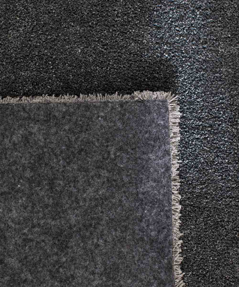 Tappeto FEEL GRIGIO SCURO tinta unita moderno, pelo morbido resistente e lavabile in lavatrice cm.140x200