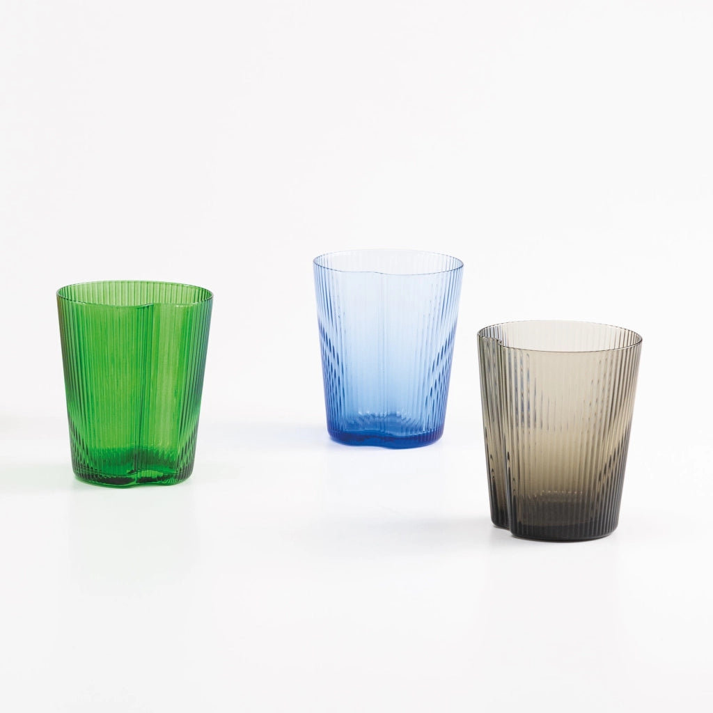 Set 6 Bicchieri Handy Tumbler in Vetro Soffiato Bluino, Design Ergonomico Impilabile con Superficie a Solchi Verticali per un Uso Quotidiano Versatile