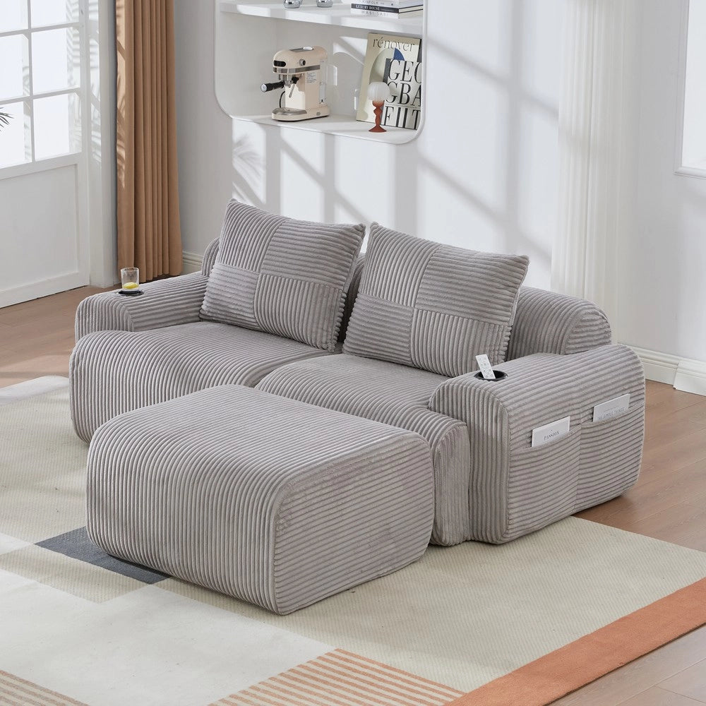 Divano 2 posti con poggiapiedi ¨C Minimal ¨C Tessuto grigio chiaro con contenitore e porta bibite