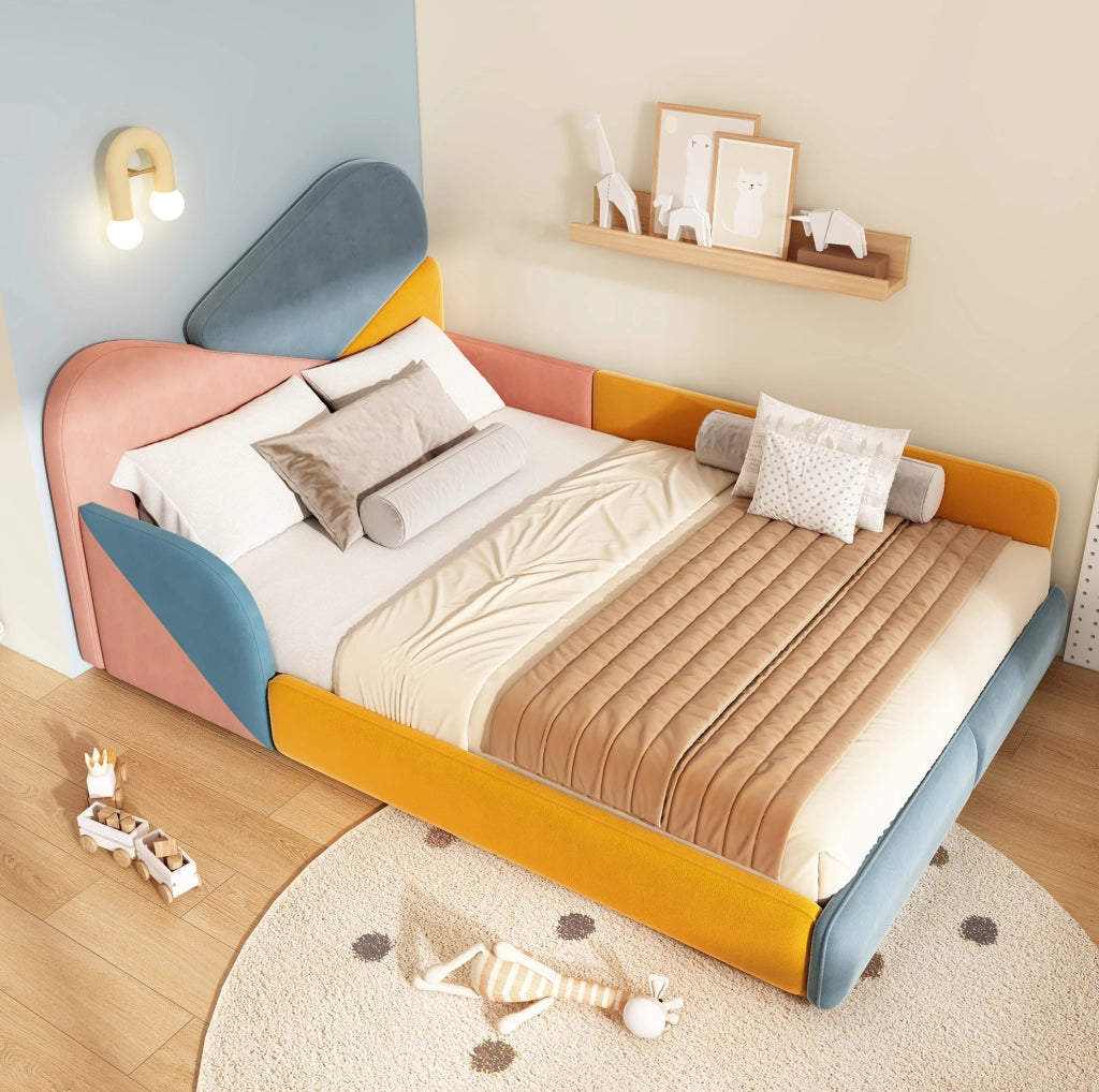 Letto imbottito per bambini 140x200 cm con protezioni laterali rialzate, design patchwork colorato in velluto francese