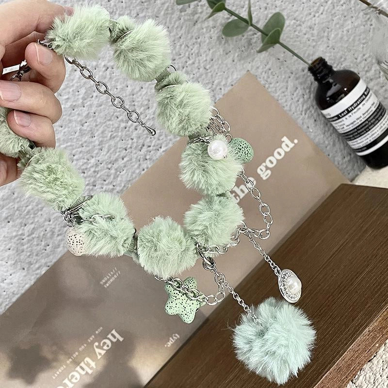 Collana con ciondolo a perla verde in peluche, realizzata a mano, regalo di Natale o di compleanno.