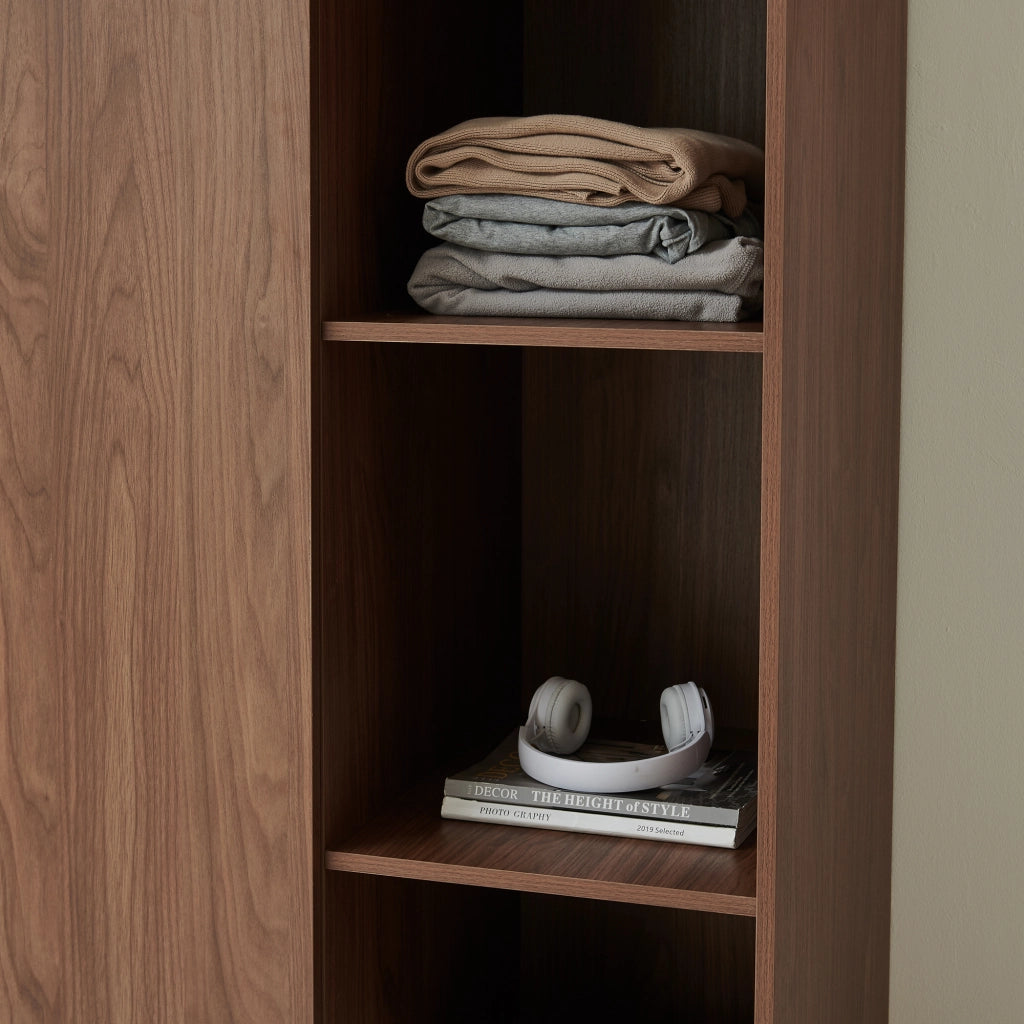Armadio Guardaroba Norg con 2 Ante e 8 Scomparti 191x120x52 cm - Effetto Noce [en.casa]