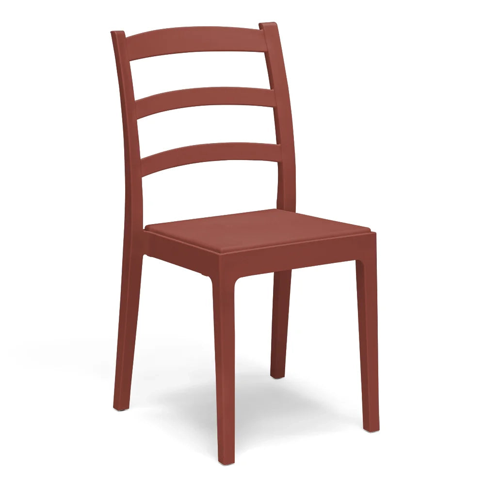 Sedia in polipropilene REA, MADE IN ITALY, impilabile, resistente ai raggi UV, design classico, ideale per sala da pranzo, cucina, sala d’attesa, bar, ristoranti o giardino, colore Mattone