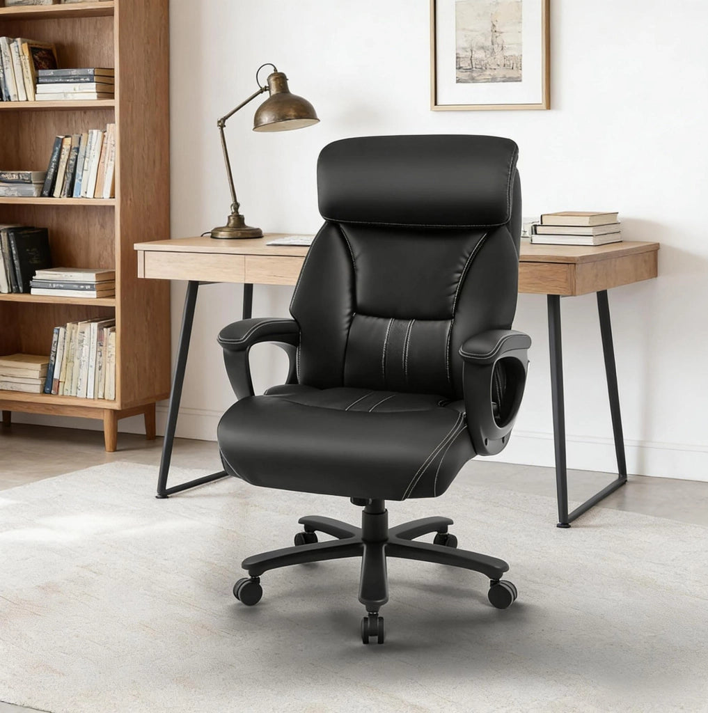 Sedia da ufficio ergonomica nera con supporto lombare