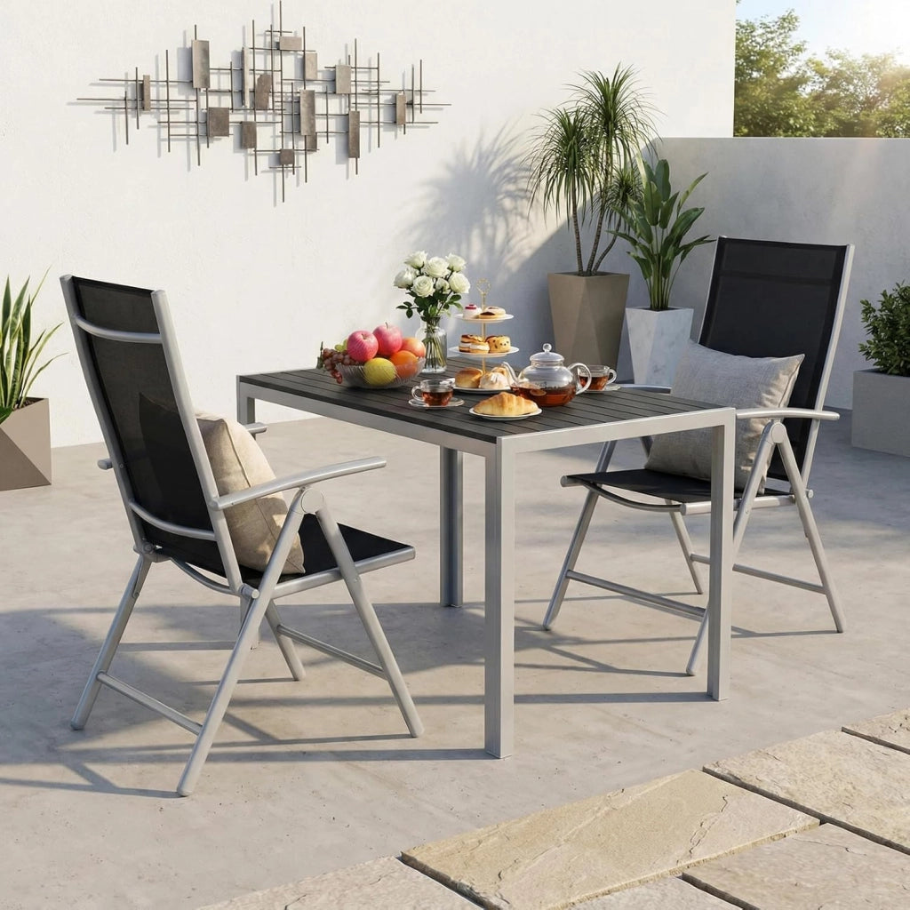 Set di 3 Mobili da Giardino in Alluminio, Tavolo Rettangolare 110x70 cm + 2 Sedie Pieghevoli Regolabili, Resistente alle Intemperie, Arredamento per Terrazza, Balcone e Esterno, Grigio Argento