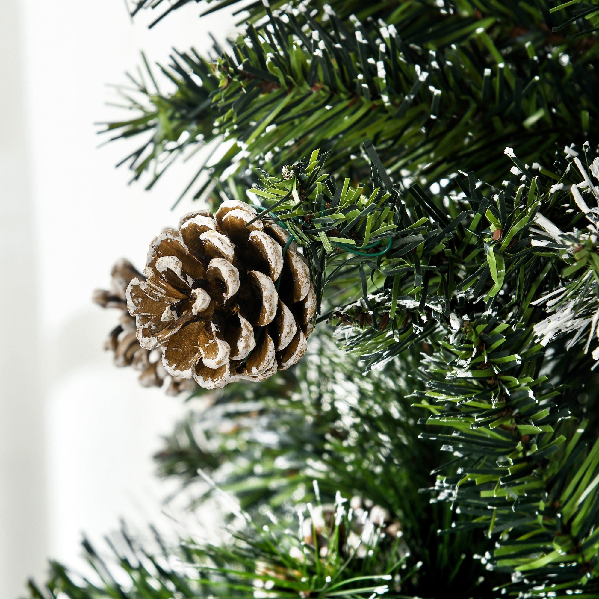 Albero di Natale Artificiale 180 cm 618 Rami con Pigne Verde