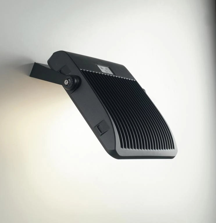PROIETTORE LED TAURUS NERO 200W 26000LM 6500K IP65 34,7X5,95X40,8CM