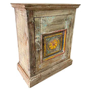 Comodino in legno con finitura artigianale marrone, 52x26x69h cm