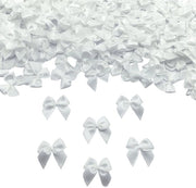 Decorazioni per matrimonio - Mini bianchi fiocchi di seta - 150 pezzi - Decorazione per matrimonio - Regalo/festa di compleanno - Attività di fai da te - Lint in poliestere di alta qualità - Decorazioni