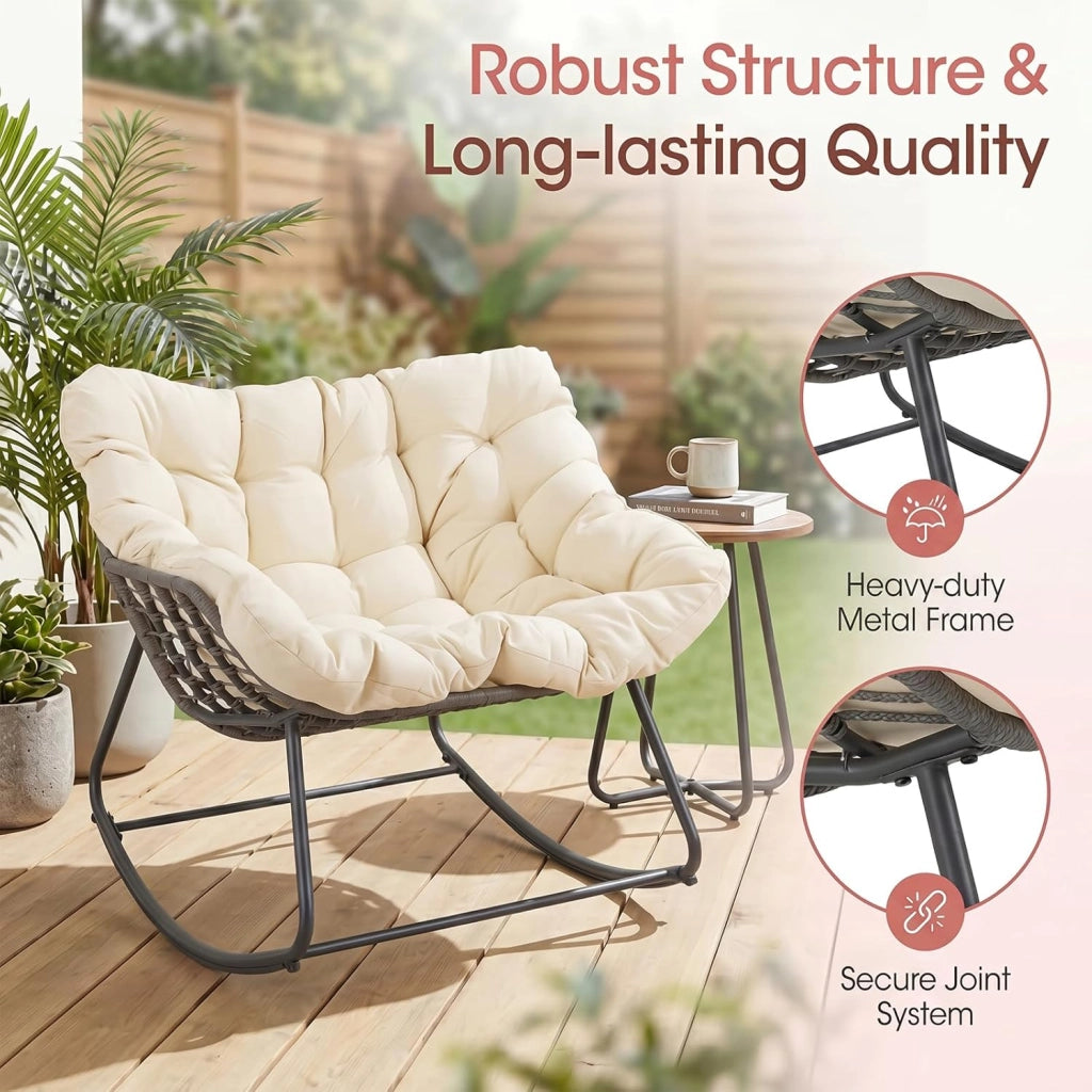 Sedia a Dondolo da Esterno e Interno, Poltrona Relax da Giardino in Rattan PE, con Cuscino Imbottito, Sedile Ampio e Antiribaltamento, per Salotto, Balcone, Terrazza, Portata 150 kg, Beige