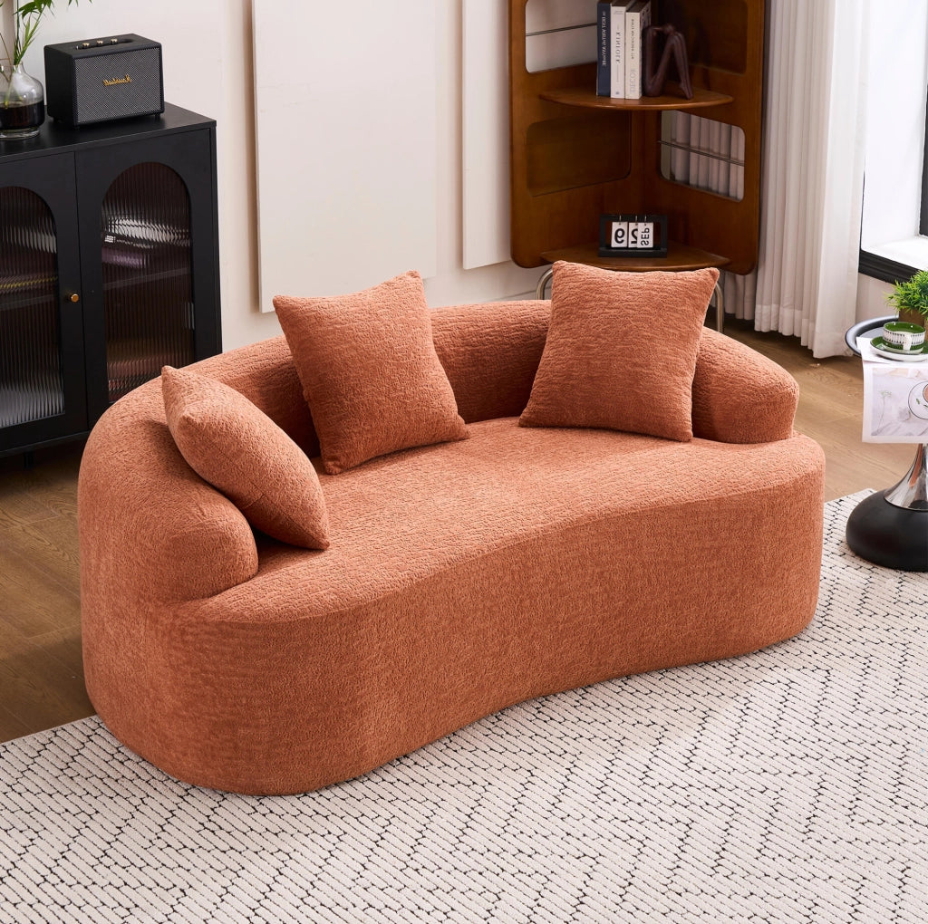 Divano 2 posti 153x94x63 cm in ciniglia corallo, 3 cuscini, per piccoli spazi