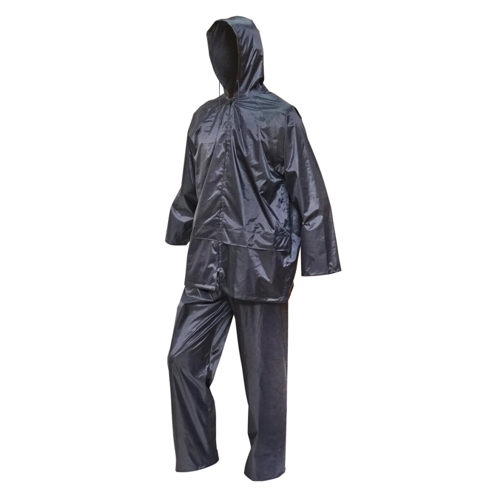 Completo impermeabile taglia XL con cappuccio e pantaloni in poliestere e PVC, blu navy Breckner Germany.