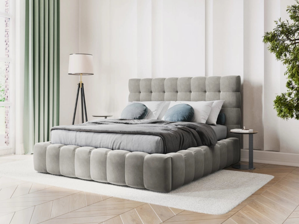Cosmopolitan Design - Letto a cassettone con testiera "Bali" 200x200cm in velluto grigio chiaro 