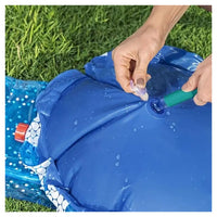 Trade Shop - Gioco Gonfiabile Spruzza Acqua Pungiball Sempreimpiedi Ufo Blaster 61x119cm Bambini 52731 -