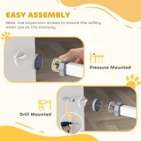 Cancellino per Cani con Porta Piccola, Montaggio a Pressione e Chiusura Automatica, 74-80x76.2cm, Bianco