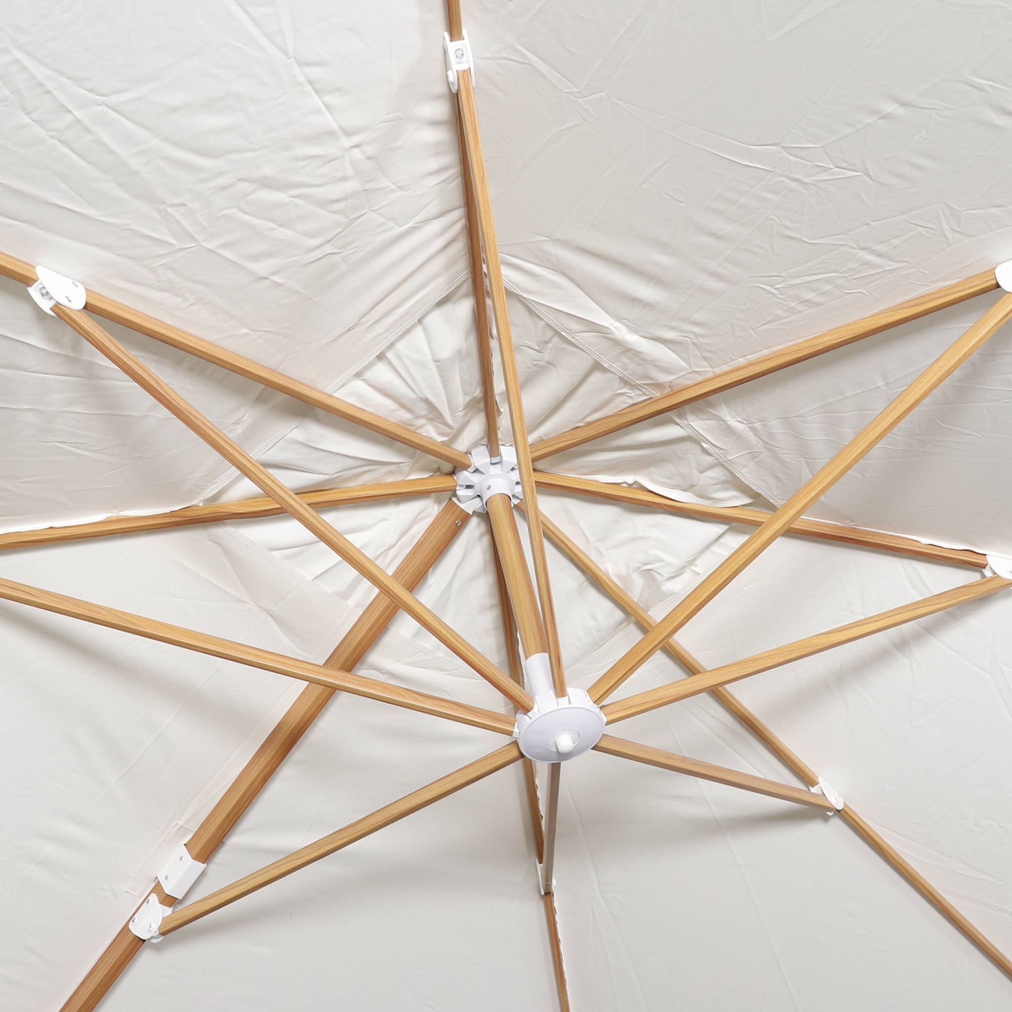 Ombrellone decentrato rettangolare 3x4m, palo effetto legno + piastre