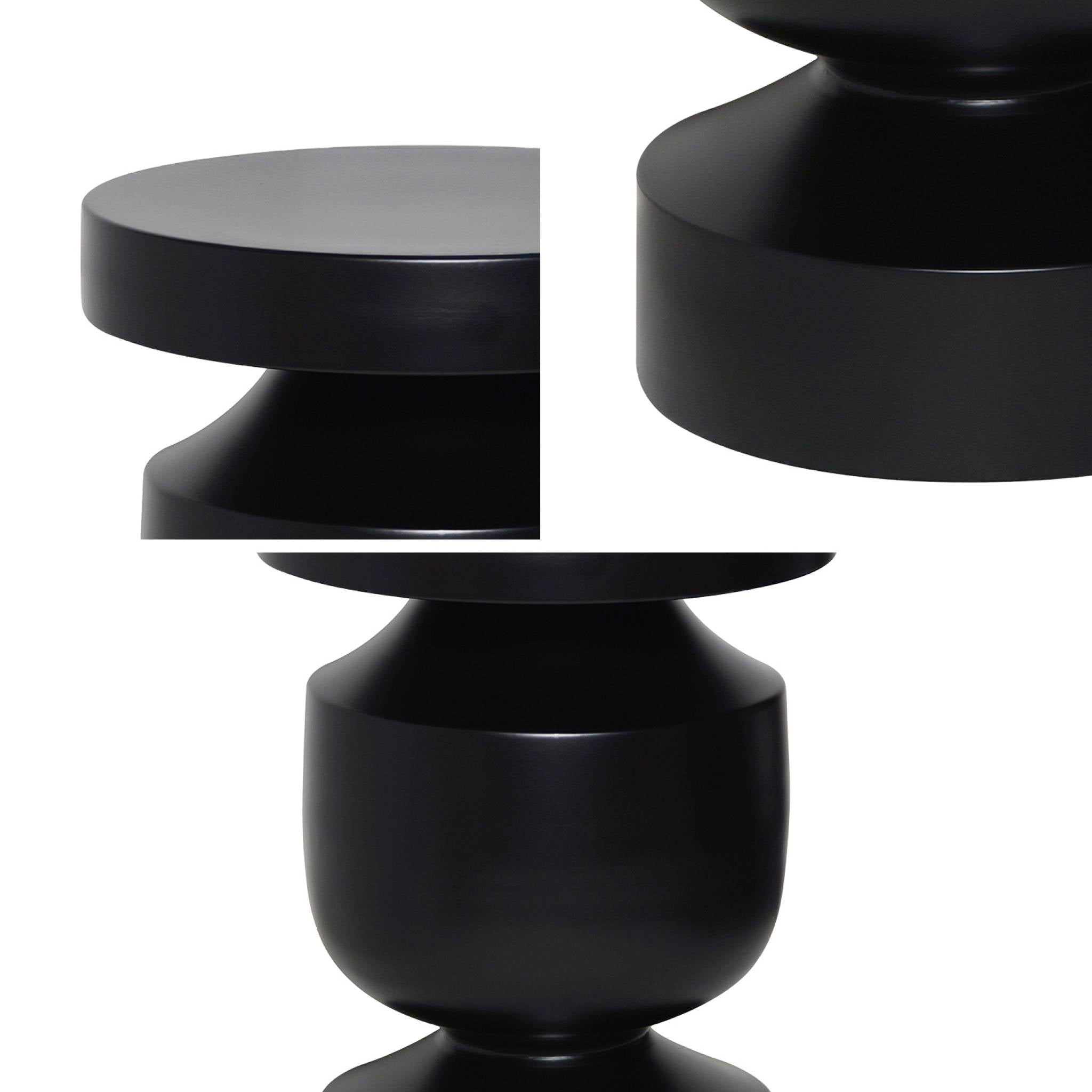 Tavolino, fine divano, comodino in metallo, nero