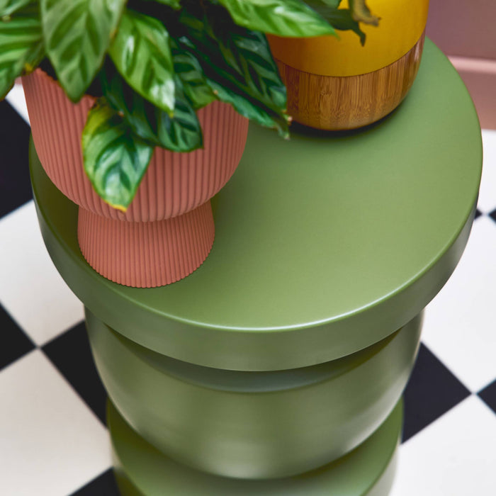 Tavolino, fine divano, comodino in metallo, kaki