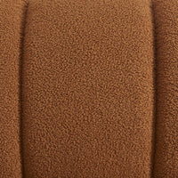 Poltrona relax con gambe rotonde in legno e tessuto bouclé, camel