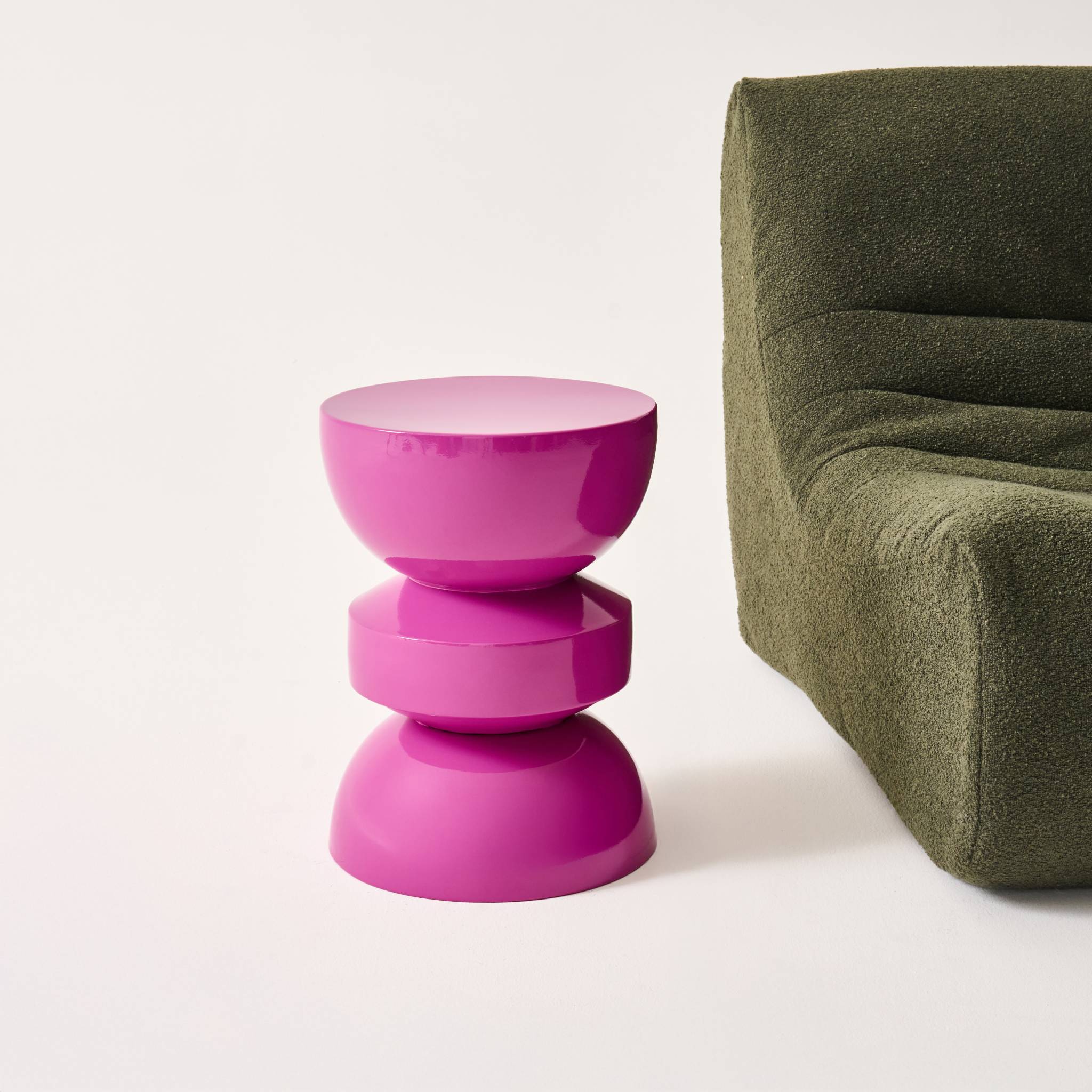 Tavolo d'appoggio in metallo effetto glassy, 44,5cm, rosa