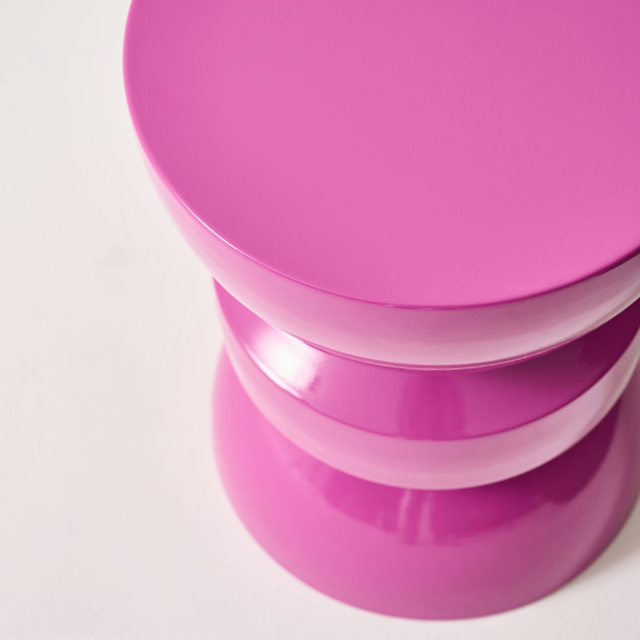 Tavolo d'appoggio in metallo effetto glassy, 44,5cm, rosa