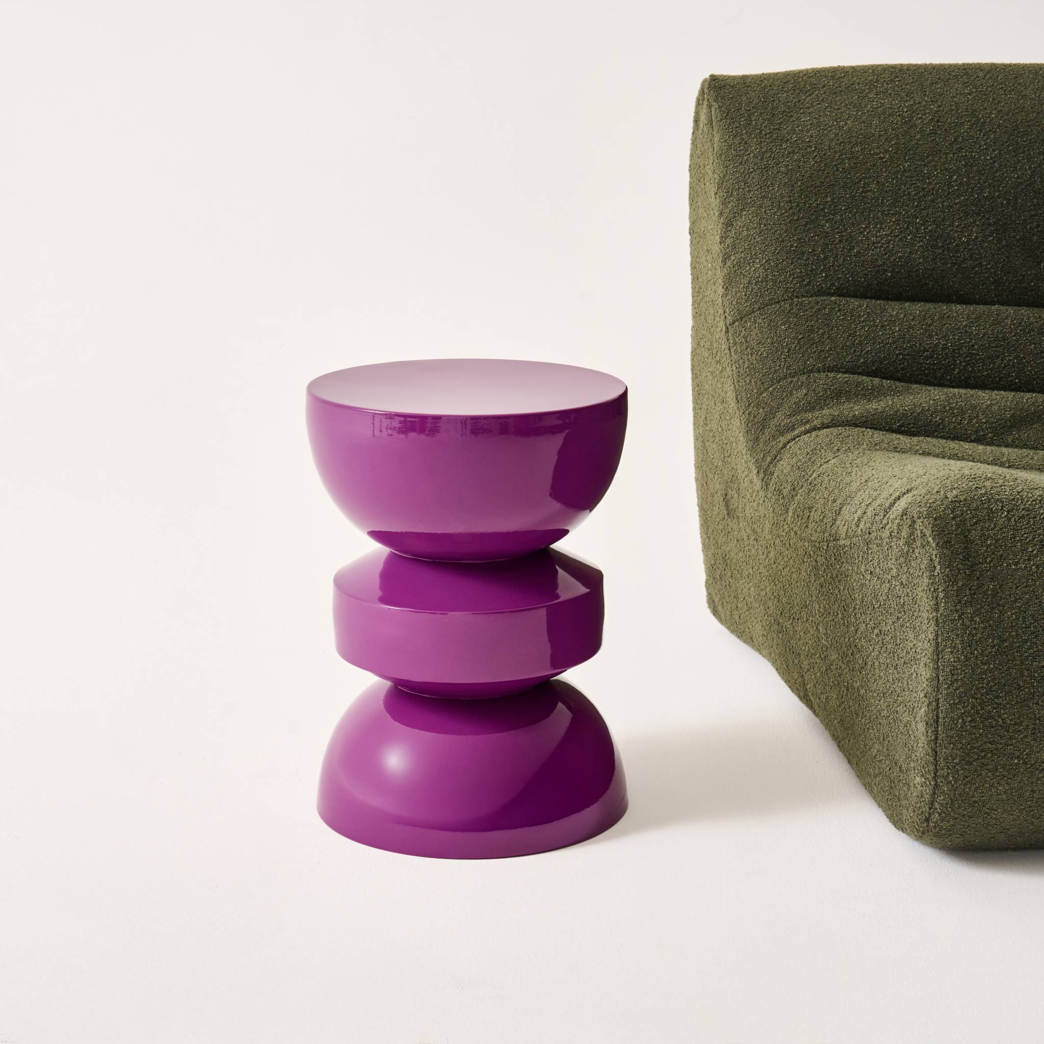 Tavolo d'appoggio in metallo effetto glassy, 44,5cm, viola