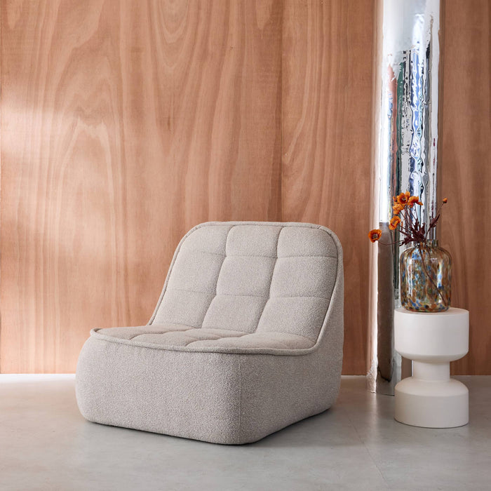 Poltrona senza braccioli bouclé testurizzata, beige