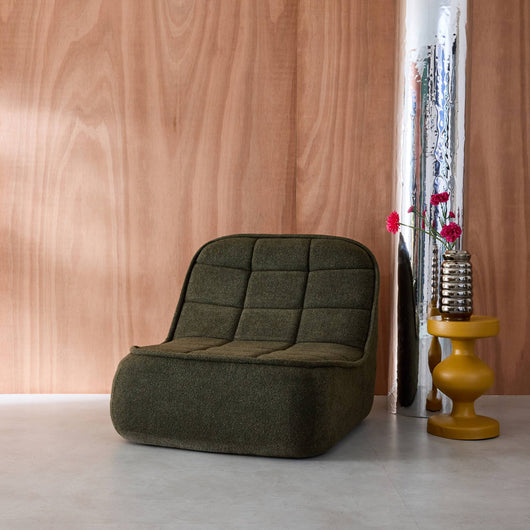 Poltrona senza braccioli bouclé testurizzata, verde kaki