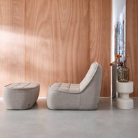 Poltrona con poggiapiedi bouclé testurizzata, beige