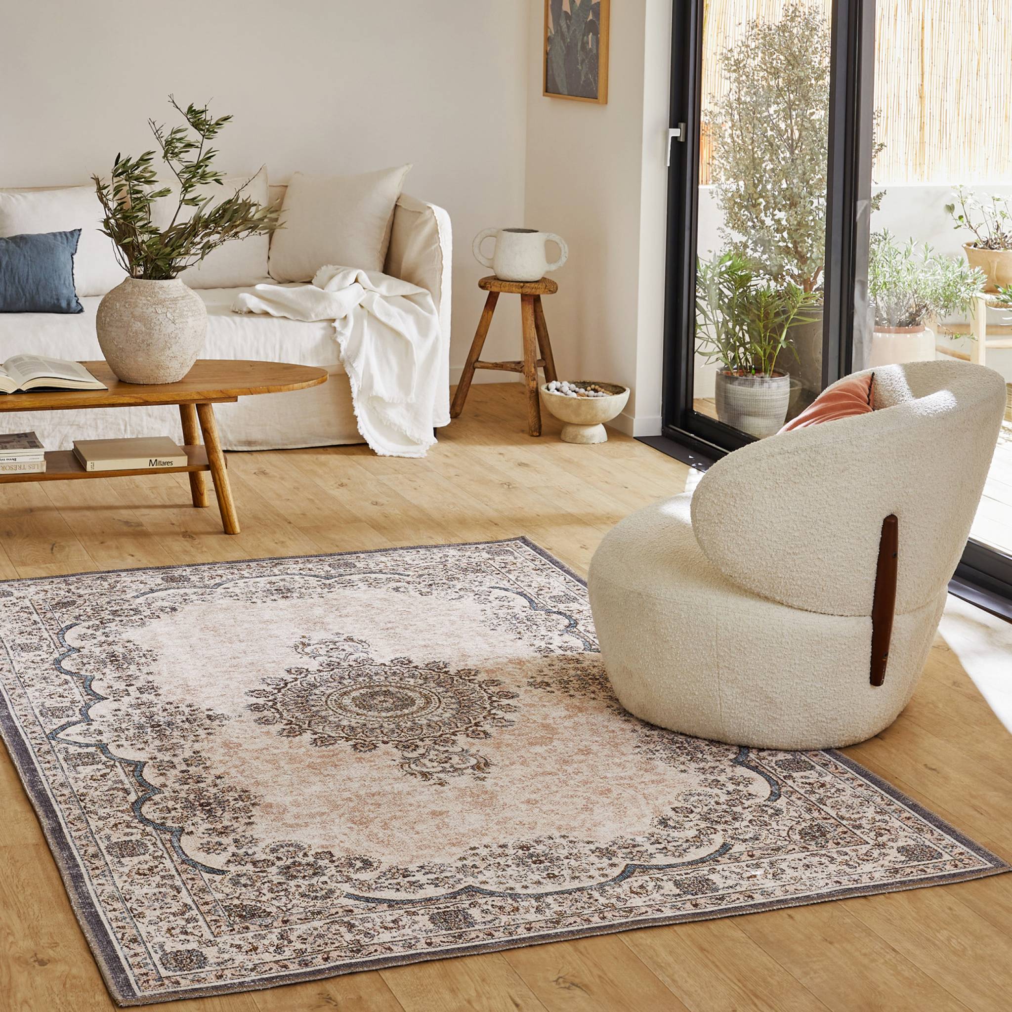 Tappeto da interno motivo barocco rosa, rosso e blu