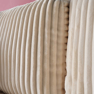 Divano letto reversibile effetto pelliccia a coste, 3 posti, crema