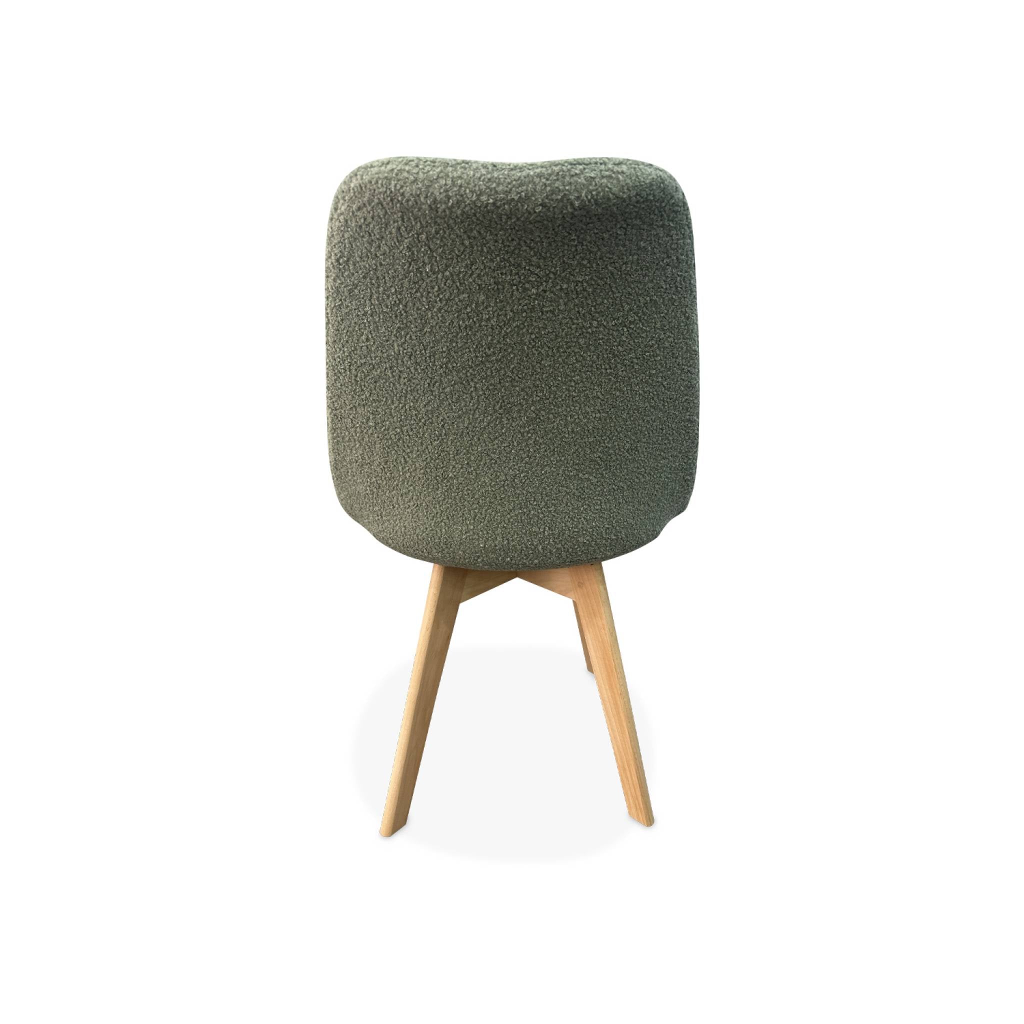Set di 4 sedie scandinave bouclé, gambe in legno, verde celadon