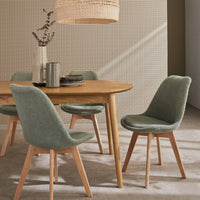 Set di 4 sedie scandinave bouclé, gambe in legno, verde celadon