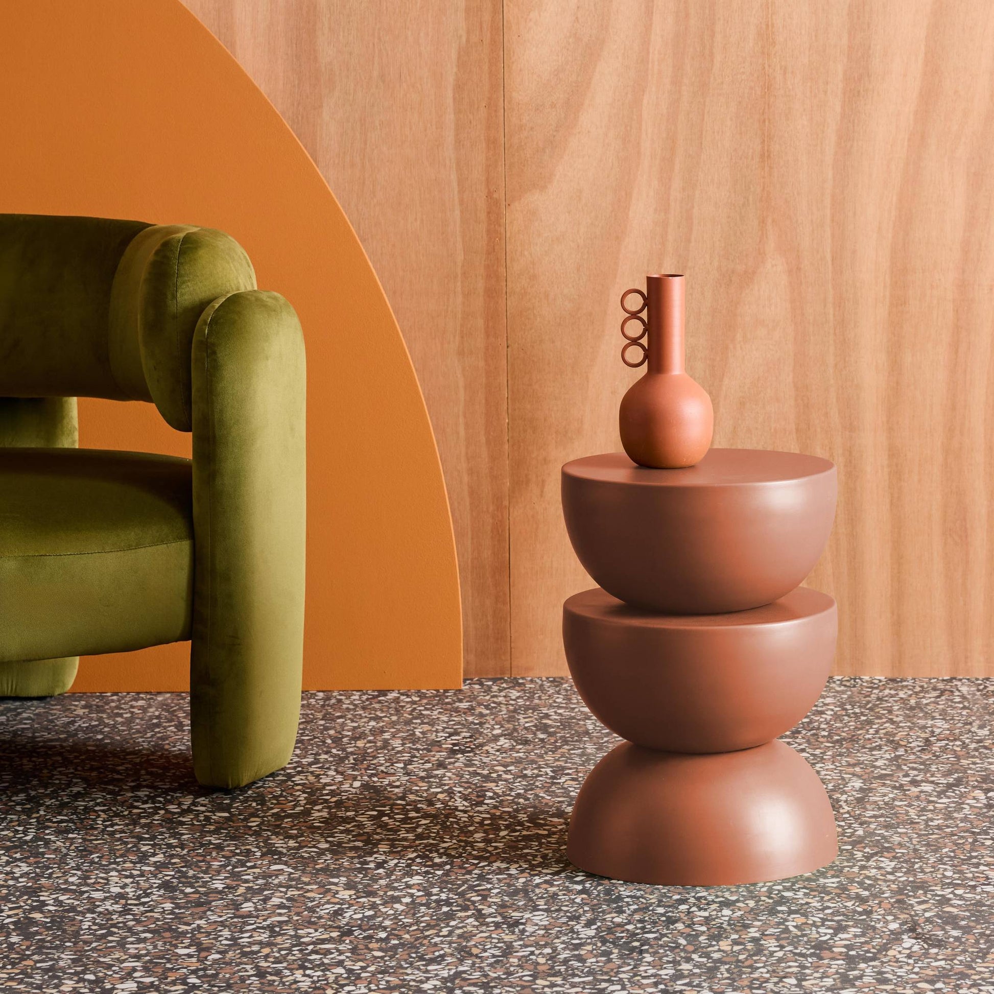 Tavolino  in metallo, terracotta